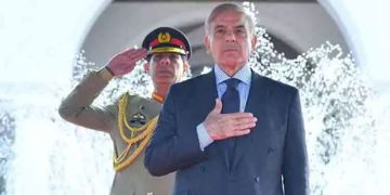 പാകിസ്താൻ പ്രധാനമന്ത്രിയായി ശഹബാസ് ശരീഫ് അധികാരമേറ്റു