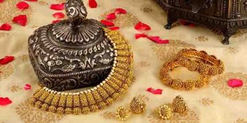 സ്വര്‍ണവില റെക്കോര്‍ഡില്‍; ചരിത്രത്തില്‍ ആദ്യമായി പവന് അമ്പതിനായിരം കടന്നു