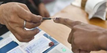 വീട്ടില്‍ വോട്ട് : അപേക്ഷിച്ചവരിൽ ഇതുവരെ വോട്ടുരേഖപ്പെടുത്തിയത്  81 % പേർ