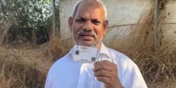 66-ാം വയസിൽ കന്നിവോട്ട് ചെയ്ത് ഹംസ