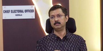 ലോക്സഭ തിരഞ്ഞെടുപ്പ് :  ഉദ്യോഗസ്ഥരുടെ പരിചയക്കുറവ് പ്രശ്നമായി; മുഖ്യ തിരഞ്ഞെടുപ്പ് ഓഫിസര്‍