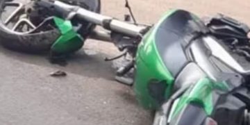 വോട്ട് ചെയ്യാൻ നാട്ടിലെത്തി ; ബൈക്ക് വൈദ്യുതി പോസ്റ്റിലിടിച്ച് നഴ്സിം​ഗ് വിദ്യാർഥി മരിച്ചു