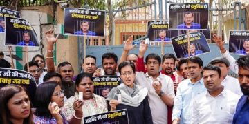 കെജരിവാളിന് ഷുഗര്‍ ലെവല്‍ 300 കടന്നു ; ഇന്‍സുലിന്‍ നിഷേധിക്കുന്നത് ബിജെപിയുടെ ക്രൂരതയെന്ന്  എഎപി