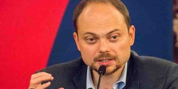 ശിക്ഷയിലുള്ള അപ്പീൽ പരിഗണിക്കുന്നത് മോസ്കോയിൽ, രോഗിയായ റഷ്യൻ വിമതൻ അതിജീവിക്കേണ്ടത് 3 ആഴ്ചത്തെ ട്രെയിൻ യാത്ര