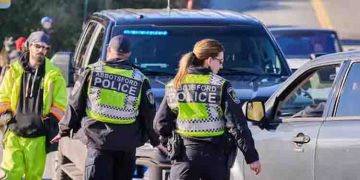 കാനഡയില്‍ വെടിവയ്പ്; ഇന്ത്യന്‍ വംശജനുള്‍പ്പടെ 2 പേര്‍ കൊല്ലപ്പെട്ടു, കാറിടിച്ച് അക്രമിക്ക് ഗുരുതര പരിക്ക്