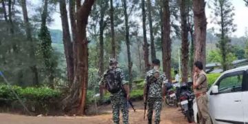 ക​മ്പ​മ​ല​യി​ൽ മാ​വോ​വാ​ദി​ക​ളും ത​ണ്ട​ർ​ബോ​ൾ​ട്ടും ത​മ്മി​ൽ വെ​ടി​വെ​പ്പ്