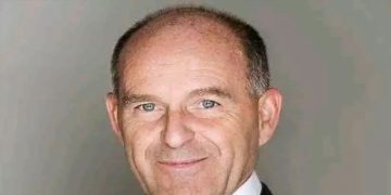 മരിച്ചുവെന്ന് കരുതിയ ജർമൻ ശതകോടീശ്വരനെ റഷ്യൻ യുവതിക്കൊപ്പം കണ്ടെത്തി; അപ്രത്യക്ഷമാകലിൽ ദുരൂഹത