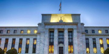 ഫെഡറൽ റിസർവ് ഈ വർഷം മൂന്ന് തവണ പലിശനിരക്ക് കുറക്കുമെന്ന് പ്രവചനം