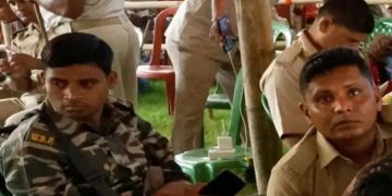 പോളിങ് സ്റ്റേഷനിലെ ശുചിമുറിയിൽ സിആർപിഎഫ് ഉദ്യോഗസ്ഥനെ മരിച്ച നിലയിൽ കണ്ടെത്തി