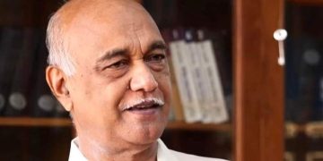 കോഴിക്കോട്ടെ എൽഡിഎഫ് സ്ഥാനാർത്ഥി എളമരം കരീമിനെതിരെ പരാതിയുമായി യുഡിഎഫ്