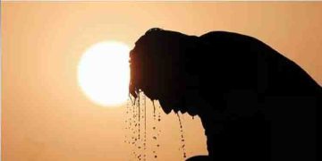 കൊടും വെയിലിൽ തെരഞ്ഞെടുപ്പ് പ്രചാരണം: കോൺഗ്രസ് പ്രവര്‍ത്തകന് സൂര്യാഘാതമേറ്റു, ആശുപത്രിയിൽ പ്രവേശിപ്പിച്ചു