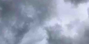 മൂടിക്കെട്ടിയ അന്തരീക്ഷം, ഏതുനിമിഷവും അത് സംഭവിക്കാം; അടുത്ത 3 മണിക്കൂറില്‍ 2 ജില്ലകളില്‍ മഴയ്ക്ക് സാധ്യത