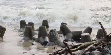 ആലപ്പുഴയില്‍ കടല്‍ക്ഷോഭം ശക്തം ; വീടുകള്‍ തകര്‍ച്ചാഭീഷണിയില്‍