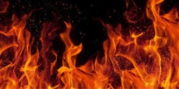 മലപ്പുറത്ത് പുരുഷന്റെ മൃതദേഹം കത്തിക്കരിഞ്ഞ നിലയിൽ കണ്ടെത്തി