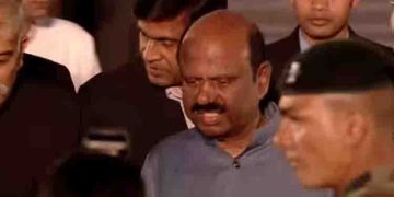 ​ഗവർണർ സിവി ആനന്ദബോസിനെതിരായ പരാതി; നിയമോപദേശം തേടി; കേസെടുത്തിട്ടില്ലെന്നും പൊലീസ്