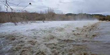 അഫ്ഗാനിസ്ഥാനിൽ മിന്നൽ പ്രളയം; 60ഓളം പേർ മരിച്ചു, നൂറിലേറെ പേർക്ക് പരിക്ക്, പ്രധാനപാതയിൽ വെള്ളം കയറി