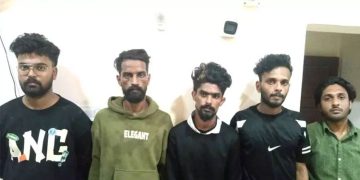 എം.ഡി.എം.എ വലിച്ചെറിഞ്ഞ് ആഡംബര കാറിൽ രക്ഷപ്പെട്ട അഞ്ചംഗ സംഘത്തെ സാഹസികമായി പിടികൂടി; പൊലീസുകാരന് സാരമായ പരുക്ക്