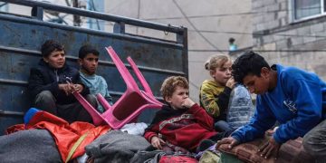 റഫയിലെ സന്നദ്ധ സംഘടനകളെ തുരത്തിയോടിക്കാൻ ഇസ്രായേൽ; ആറ് ലക്ഷം കുട്ടികൾ മരണമുഖത്തെന്ന് ലോകാരോഗ്യ സംഘടന