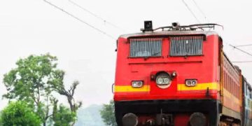 പരശുറാം, വെസ്റ്റ്‌കോസ്റ്റ് എക്സ്പ്രസുകൾ പതിവുപോലെ സർവീസ് നടത്തും; സമയക്രമം മാറ്റിയത് റദ്ദാക്കി