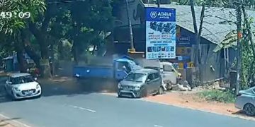 കൊയിലാണ്ടിയിൽ നിർത്തിയിട്ട കാറിന് പിന്നിൽ ലോറിയിടിച്ച് രണ്ടരവയസ്സുകാരൻ മരിച്ചു