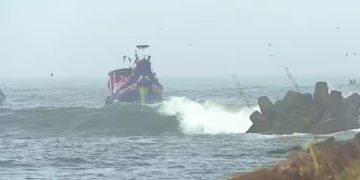 കാലാവസ്ഥ മോശം ; ഇനിയൊരു അറിയിപ്പുണ്ടാകും വരെ കേരള തീരത്ത് മത്സ്യബന്ധനത്തിന് വിലക്ക്