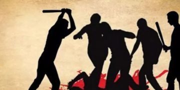 കോട്ടക്കലിൽ യുവാവിനെ തട്ടിക്കൊണ്ടുപോയി ക്രൂരമായി മർദിച്ച് വഴിയിൽ ഉപേക്ഷിച്ചു