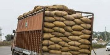 ലോ​റി​ക​ൾ​ക്ക് വാ​ട​ക ന​ൽ​കി​യി​ല്ല; എഫ്.സി.ഐ റേഷൻ വിതരണം സ്തംഭനത്തിലേക്ക്