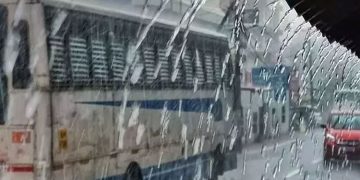 നാളെ രണ്ട് ജില്ലകളിൽ റെഡ് അലർട്ട്, നാലിടത്ത് ഓറഞ്ച് അലർട്ട്; എല്ലാ ജില്ലകളിലും മഴ മുന്നറിയിപ്പ്