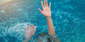 11കാരൻ നീന്തൽകുളത്തിൽ മുങ്ങി മരിച്ചു; പ്രതിഷേധവുമായി കുടുംബം, സംഭവം ദില്ലിയിലെ അലിപൂരിൽ