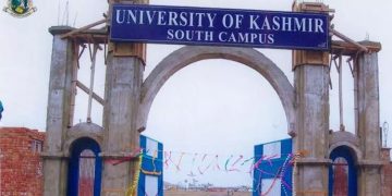 പരീക്ഷ മൂല്യനിർണയത്തിൽ പിഴവ്: വിദ്യാർഥിക്ക് ലക്ഷം രൂപ നഷ്ടപരിഹാരം നൽകാൻ ഉത്തരവ്