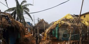 റിമാൽ ചുഴലിക്കാറ്റിൽ കനത്തനാശം; ആറുമരണം, ബംഗ്ലാദേശിൽ ഏ​ഴുപേർ മരിച്ചു
