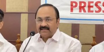 മകള്‍ക്കും മറ്റൊരാള്‍ക്കും വിദേശത്ത് ജോയിന്റ് അക്കൗണ്ട് ഉണ്ടോ?; മുഖ്യമന്ത്രി മറുപടി പറയണമെന്ന് വി.ഡി. സതീശൻ