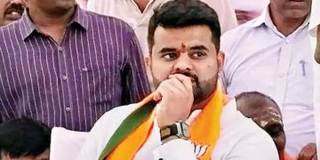 പ്രജ്വൽ രേവണ്ണയുടെ മുൻകൂർ ജാമ്യാപേക്ഷ പ്രത്യേക കോടതി തള്ളി