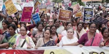 ലൈംഗികാതിക്രമം: പ്രജ്വൽ രേവണ്ണക്കെതിരെ ഹാസനിൽ ബഹുജന മാർച്ച്