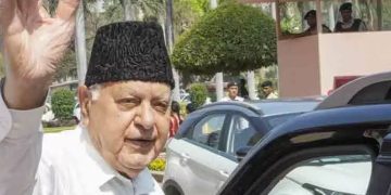 പാകിസ്താൻ വളകളണിയുന്നില്ല; അവരുടെ കൈവശം അണുബോംബുണ്ടെന്നും ഫാറൂഖ് അബ്ദുല്ല