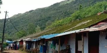 തോട്ടങ്ങളിൽ തൊഴിൽ വകുപ്പിന്റെ പരിശോധന തുടരുന്നു; ലയങ്ങളുടെ ശോച്യാവസ്ഥ അടിയന്തിരമായി പരിഹരിച്ചില്ലെങ്കിൽ കർശന നടപടി