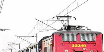 കനത്ത മഴയും മോശം കാലാവസ്ഥയും, ട്രെയിനുകൾ വൈകിയോടുന്നു, വിവരങ്ങളറിയാം