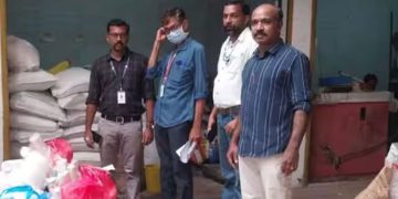 പേപ്പർ കപ്പുകളും തെർമോക്കോൾ പ്ലേറ്റുകളും പിടിച്ചെടുത്ത് ഉദ്യോഗസ്ഥർ; 20,000 രൂപ പിഴ ചുമത്തി