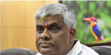 ബലാത്സം​ഗ പരാതി: എച്ച്. ഡി. രേവണ്ണ കസ്റ്റഡിയിൽ; പിടിയിലായത് ദേവ​ഗൗഡയുടെ വസതിയിൽ നിന്ന്