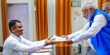 മോദിക്ക് 3.02 കോടിയുടെ ആസ്തി; സ്വന്തമായി വീടോ, ഭൂമിയോ, കാറോ ഇല്ല; കൈയിൽ പണമായി 52,920 രൂപ