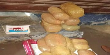 ഒഡിഷയിൽ നിന്നും കാറിൽ കൊണ്ടുവന്ന 15 കിലോഗ്രാം കഞ്ചാവുമായി ആറംഗ സംഘം പിടിയിൽ