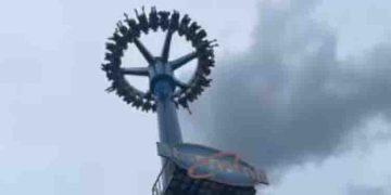 28 പേര്‍ റൈഡില്‍ തലകീഴായി കിടന്നത് 30 മിനിറ്റോളം; യുഎസ് അമ്യൂസ്മെന്‍റ് പാര്‍ക്കിലെ അപകട വീഡിയോ വൈറല്‍