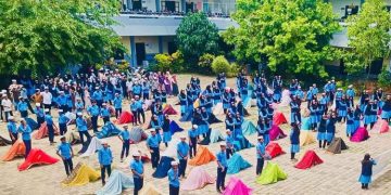 റഫയിലെ കുഞ്ഞുങ്ങളോട് ഐക്യദാർഢ്യവുമായി സ്‌കൂൾ മുറ്റത്ത് കൂടാരങ്ങൾ തീർത്തു