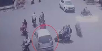 അമിത വേഗതയിലെത്തിയ കാര്‍ ഇടിച്ചത് അഞ്ച് ബൈക്കുകളില്‍; മൂന്ന് മരണം