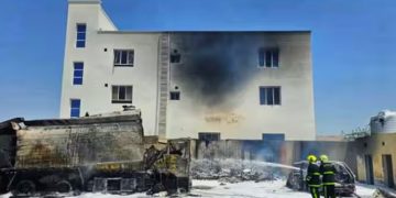 ഒമാനില്‍ ടാങ്കർ ലോറിക്ക്​ തീപിടിച്ച്​ രണ്ടുപേർ മരിച്ചു