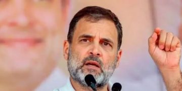 ഞാനൊരു സാധാരണ മനുഷ്യൻ; മോദിയെ ഭൂമിയിലേക്കയച്ച ദൈവം സഹായിക്കാൻ പറഞ്ഞത് അദാനിയെയും അംബാനിയെയും -പരിഹസിച്ച് രാഹുൽ ഗാന്ധി