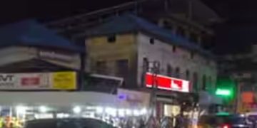 റോഡിലെ കുഴി ഒഴിവാക്കാൻ മുഖ്യമന്ത്രിയുടെ വാഹനം വഴിതിരിച്ചുവിട്ടു; തൃശ്ശൂരിലേക്ക് വടക്കാഞ്ചേരി വഴി പോയി