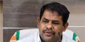 പ്ലസ് വൺ സീറ്റ് പ്രശ്നം പരിഹരിക്കാതെ സർക്കാർ ഉരുണ്ടു കളിക്കുന്നു -റസാഖ് പാലേരി