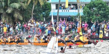 ചമ്പക്കുളം മൂലം വള്ളംകളി; രാജപ്രമുഖൻ ട്രോഫി ആയാപറമ്പ്​ വലിയ ദിവാൻജിക്ക്