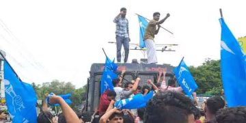 പ്ലസ് വൺ സീറ്റ് പ്രതിസന്ധി: പാലക്കാട്-കോഴിക്കോട് ദേശീയ പാത ഉപരോധിച്ച കെ.എസ്.യു പ്രവർത്തകർ അറസ്റ്റിൽ